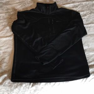 R1 quarter zip fleece pullover.